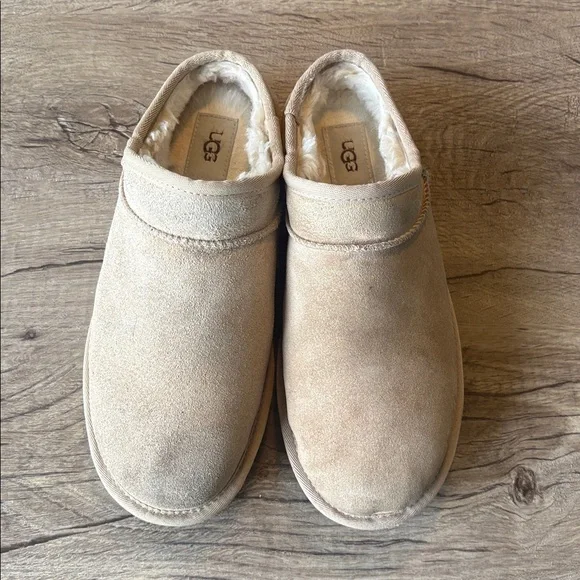 UGG Women’s Suede Slip-On Mule - Tan size 9 - Picture 7 of 8